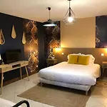 Le Domaine D Helant Bed & Breakfast