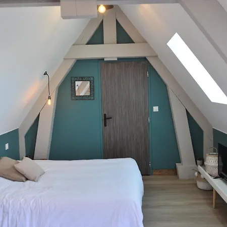 Le Domaine D Helant Bed & Breakfast *