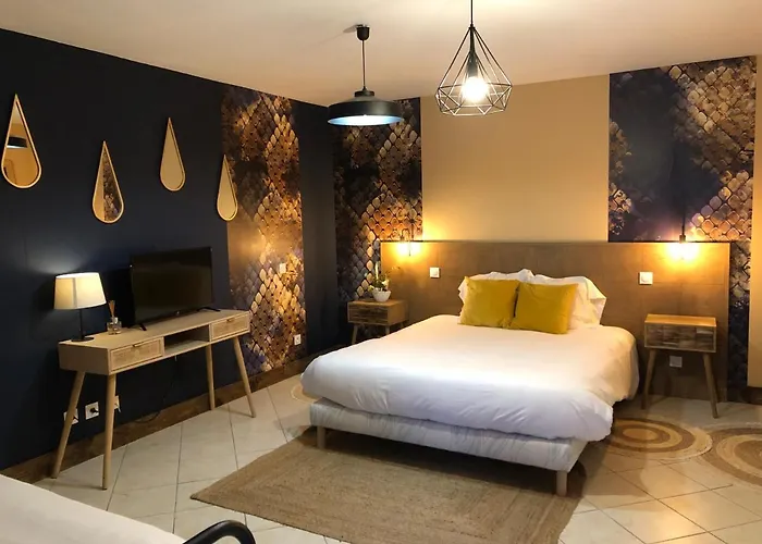 Le Domaine D Helant Couette-café