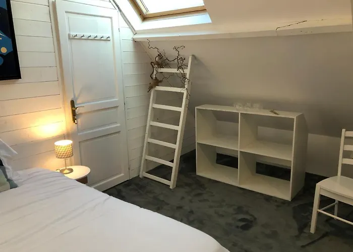 Le Domaine D Helant Couette-café